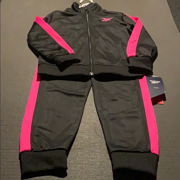 Kids Reebok Tracksuit - Picture 1 of 4